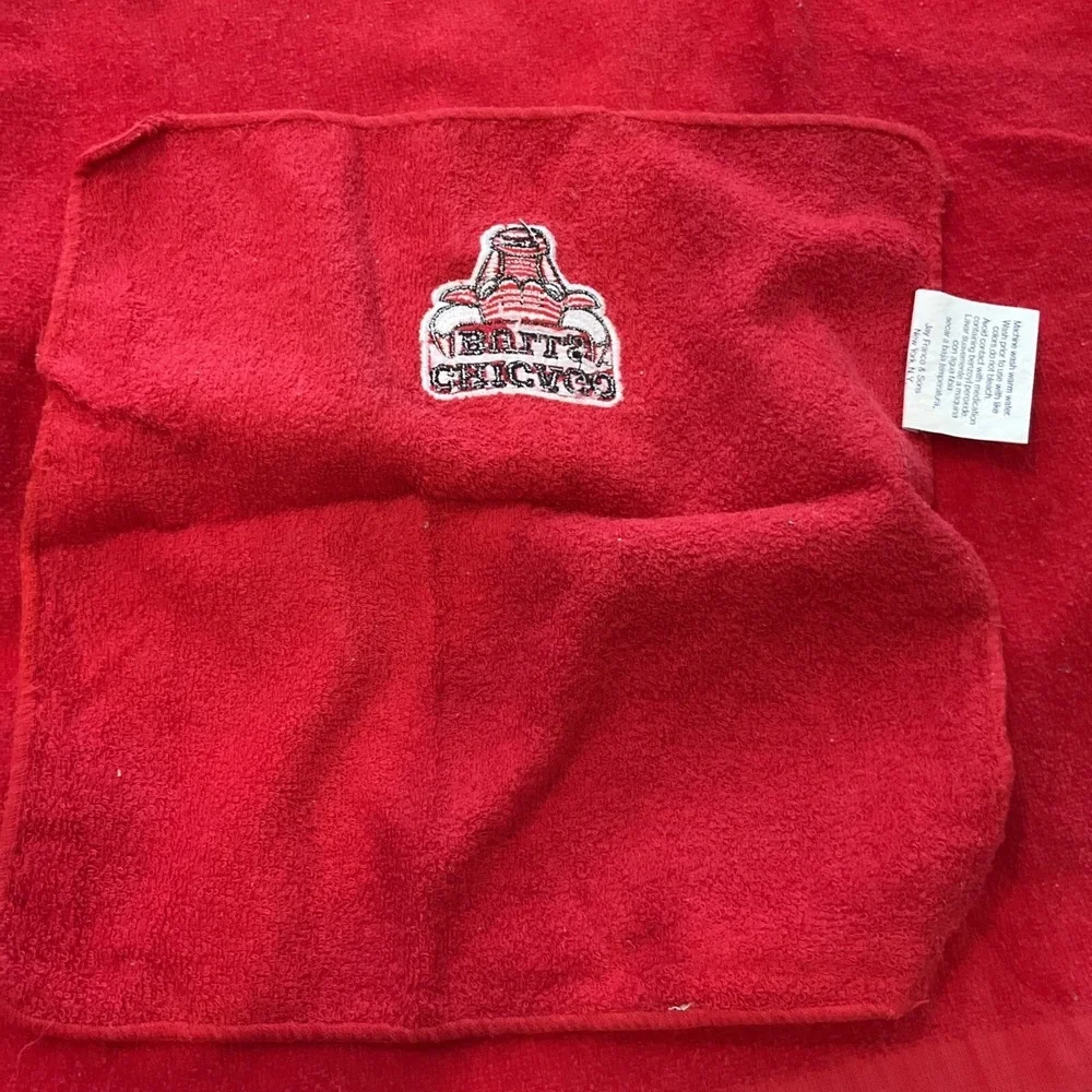Vintage Chicago Bulls Towels 2 Bath Set Cloth Embroidered Patch 90s Jordan
